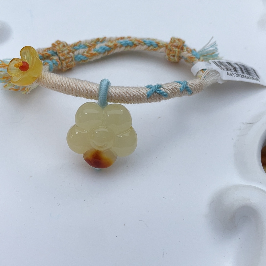 琥珀未镶嵌吊坠(赠链)