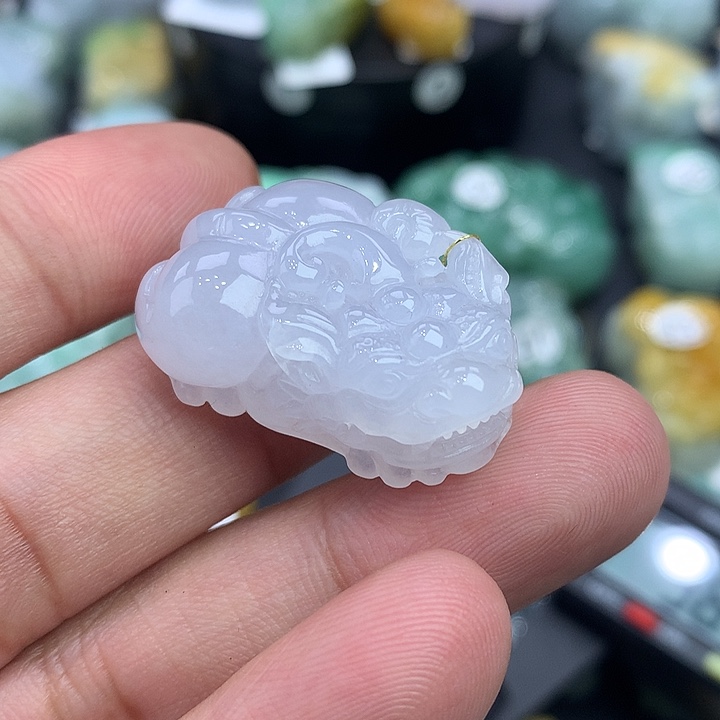 翡翠未镶嵌颈饰天然缅甸翡翠貔貅吊坠