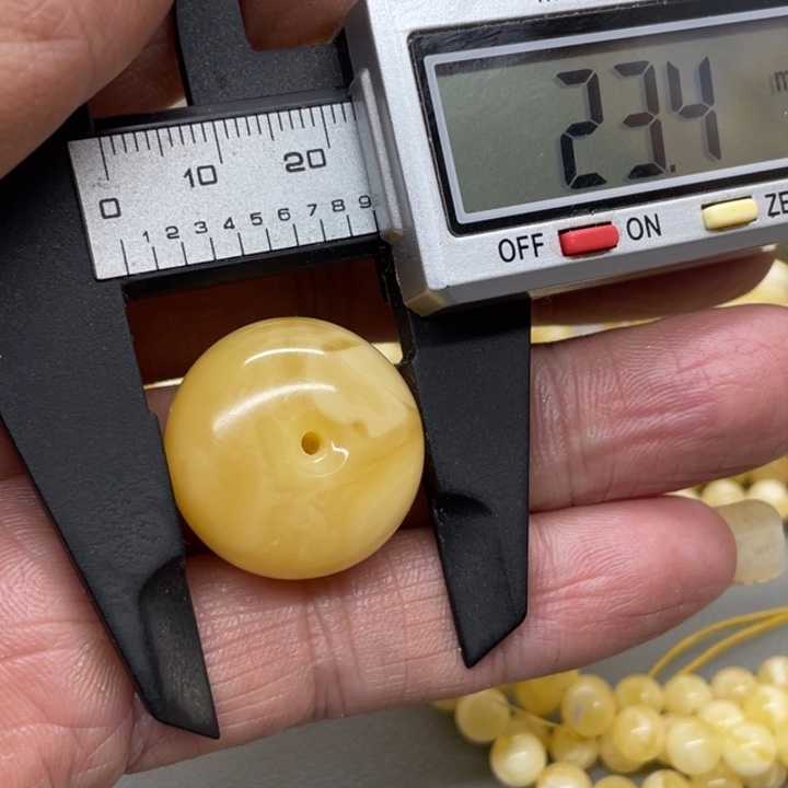 琥珀未镶嵌裸石墩子