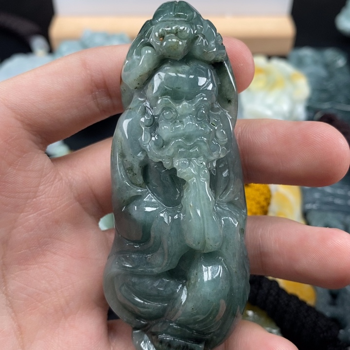 翡翠未镶嵌颈饰天然保真a货翡翠