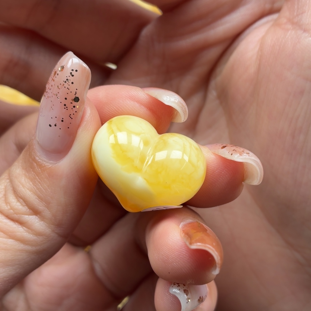 琥珀未镶嵌裸石蜜蜡