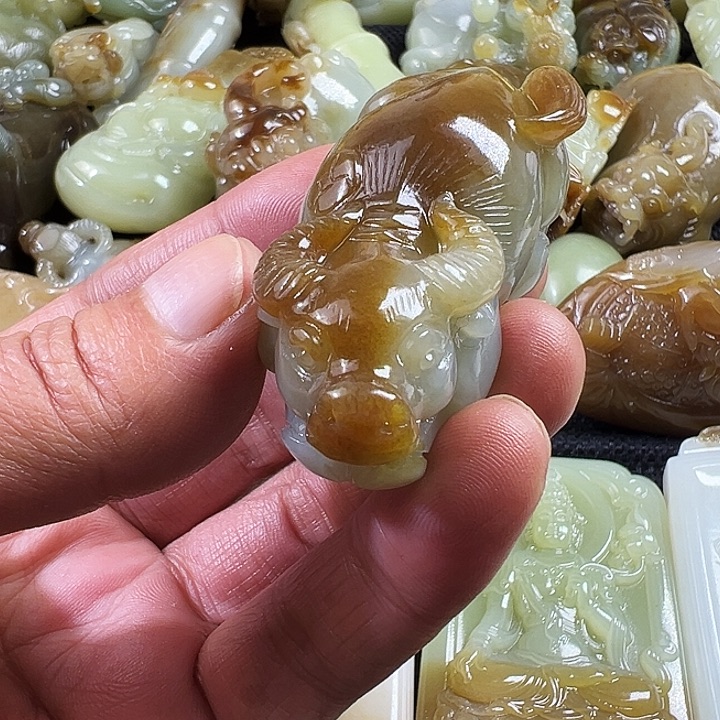 踏***云和田玉未镶嵌吊坠(不含链)