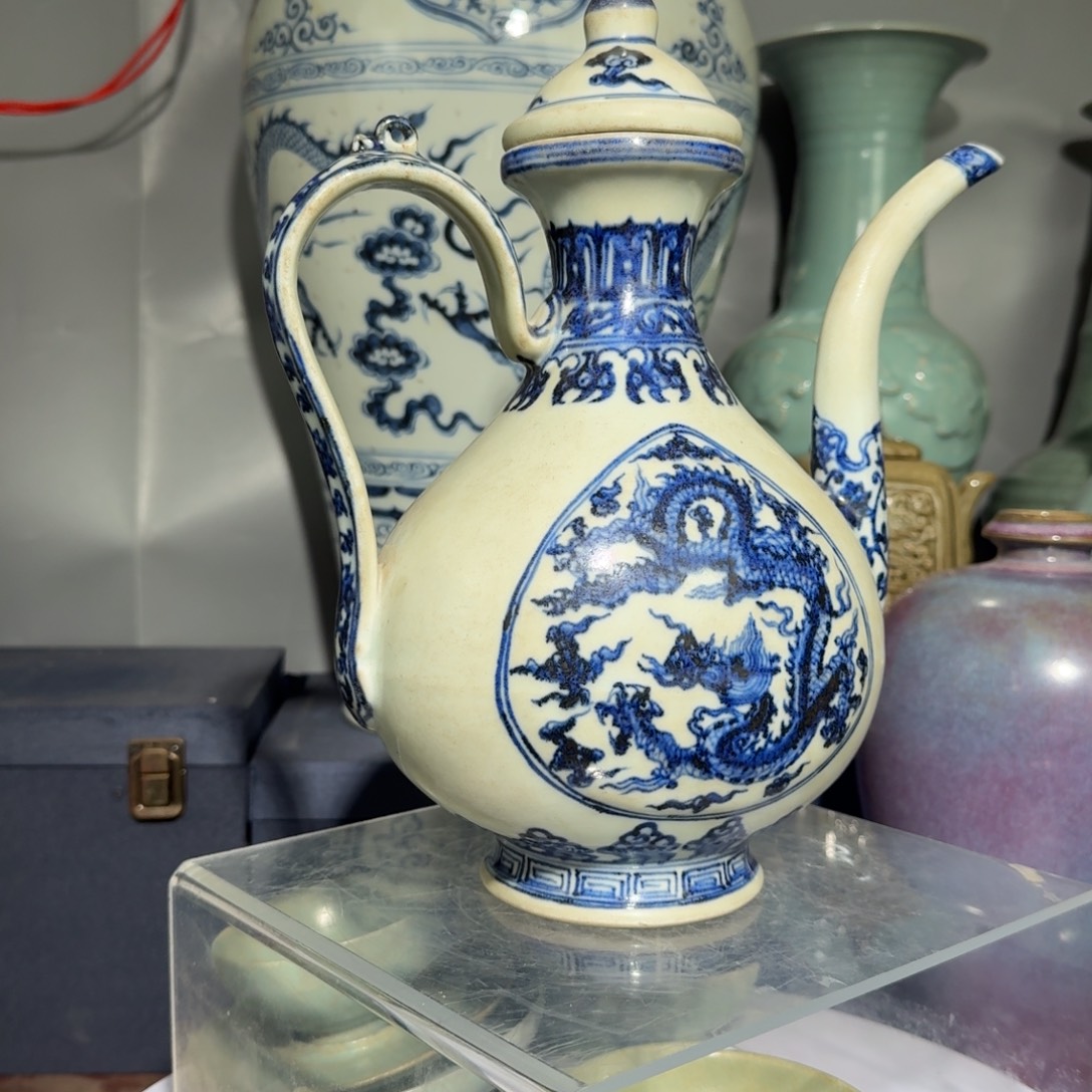 用***1摆件青花龙纹执壶