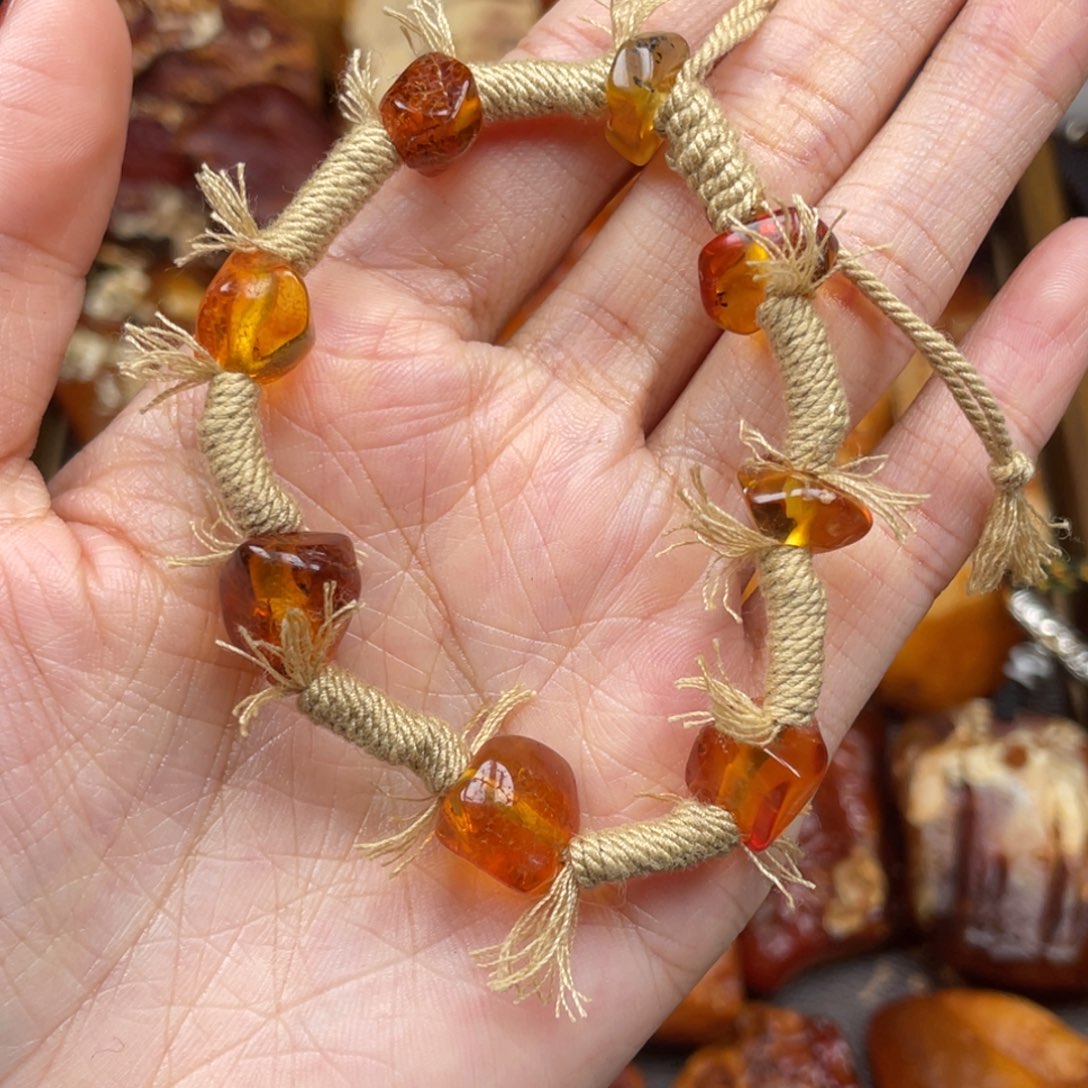 琥珀未镶嵌珠宝奇石