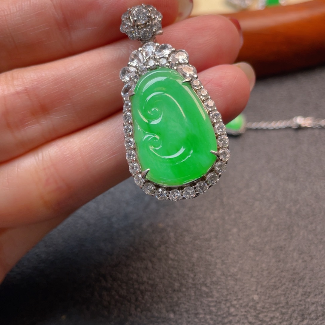 翡翠吊坠(不含链)银S925镶嵌