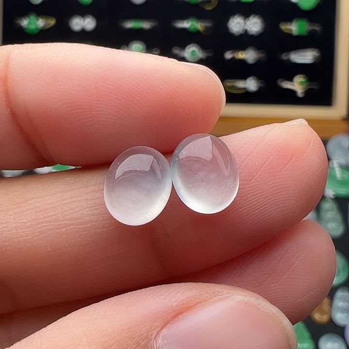 翡翠未镶嵌颈饰蛋8.3