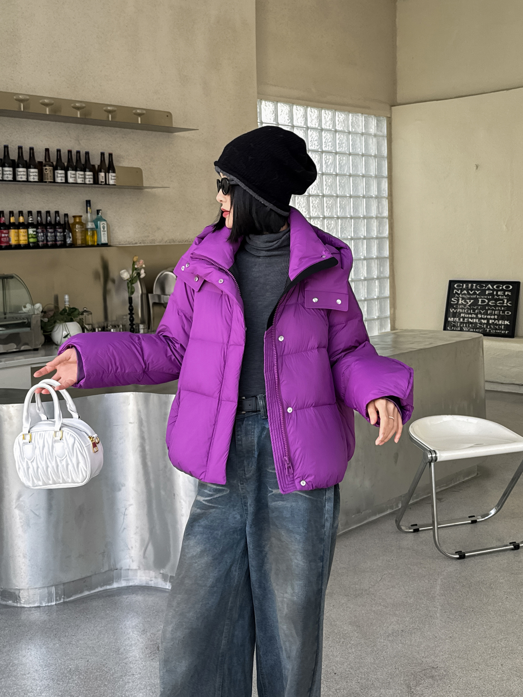 女士精品时尚羽绒服5690