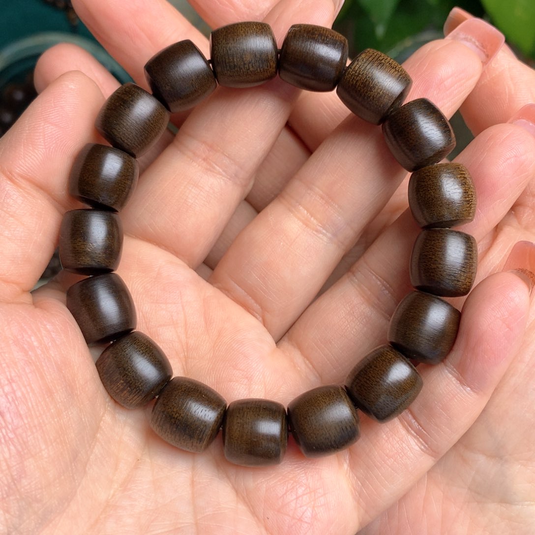 沉香手串一****⦁12白棋玉化老料桶珠