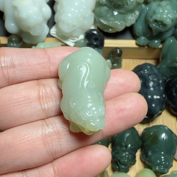 和田玉挂件未镶嵌