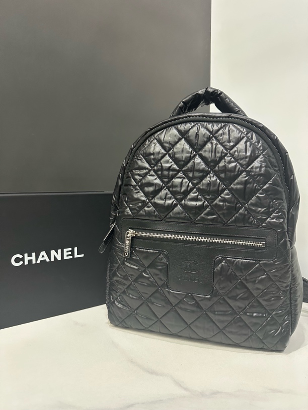 95新 Chanel/香奈儿 羽绒双肩包24开28cm/0295041006
