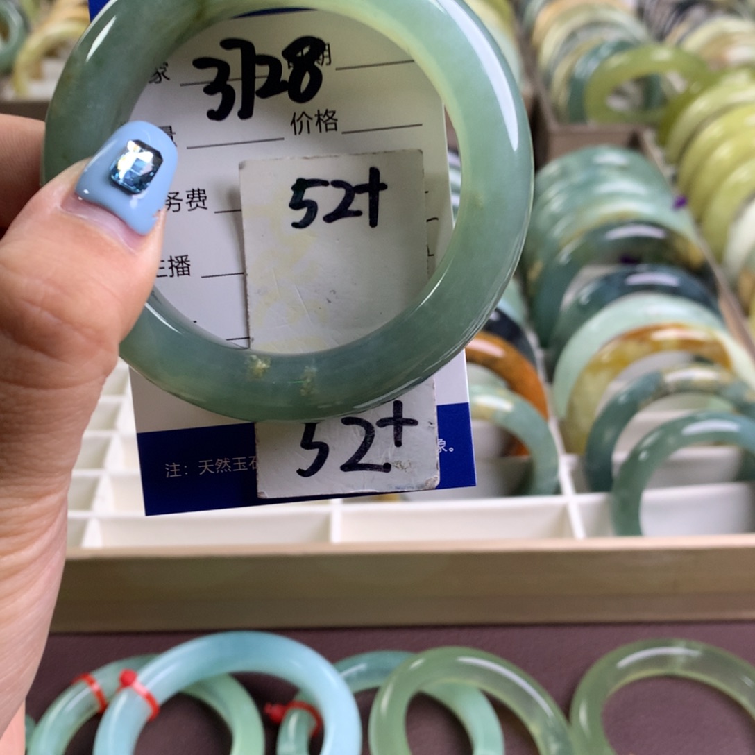 蛇纹石玉未镶嵌手镯3728