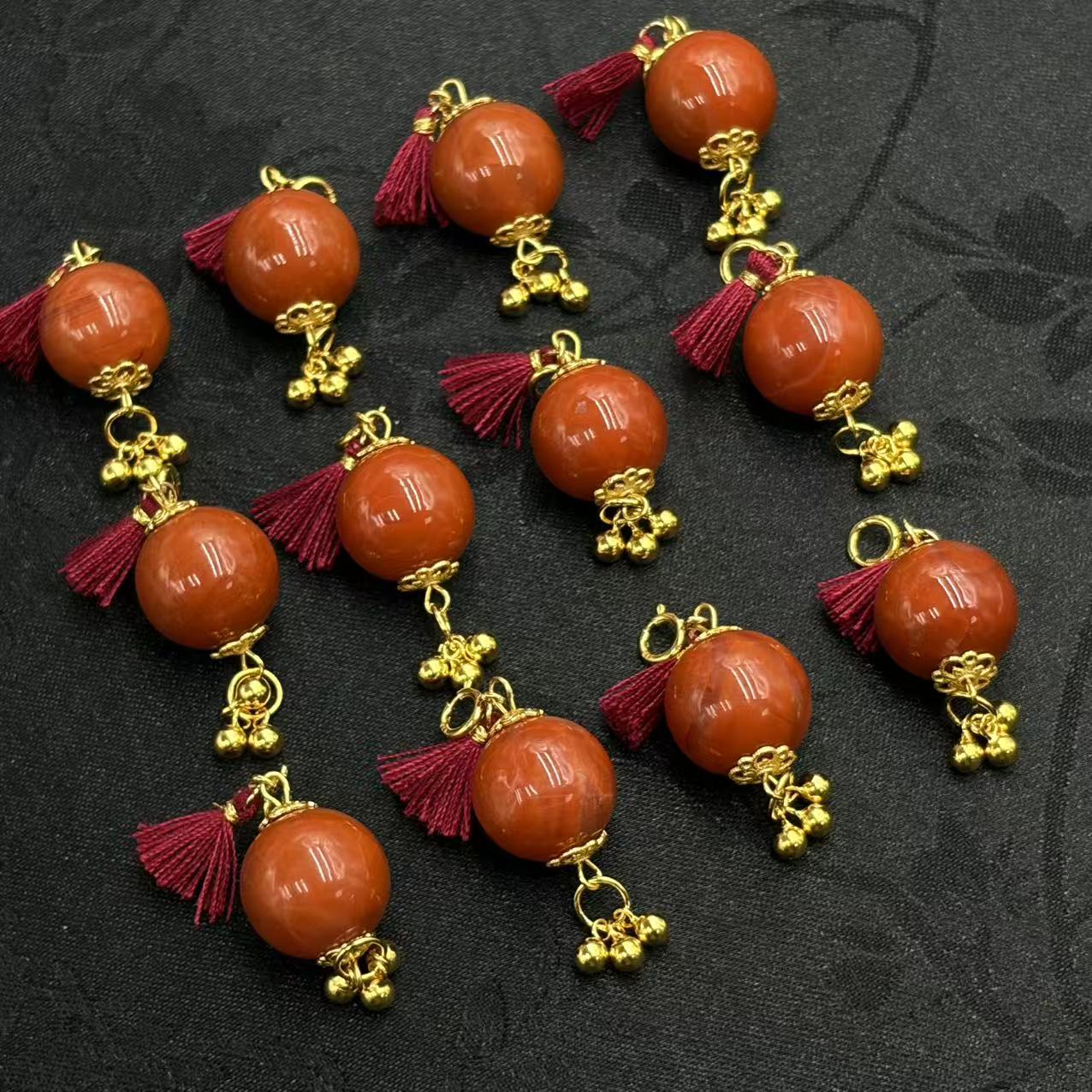 「戴琴珠宝」DQ5611-12mm左右银镶南红圆珠提溜（多样性发其一）