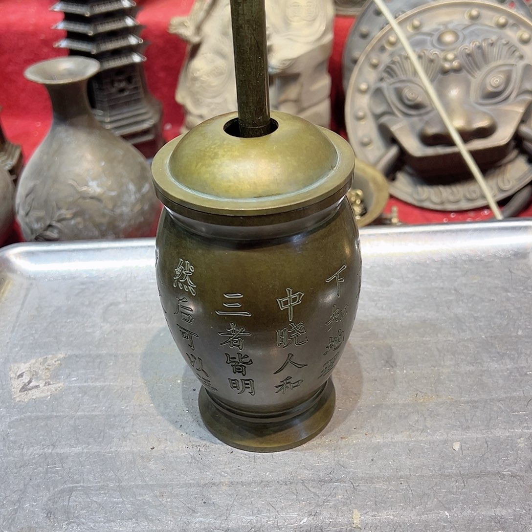 蒙****黄铜摆件工艺品，