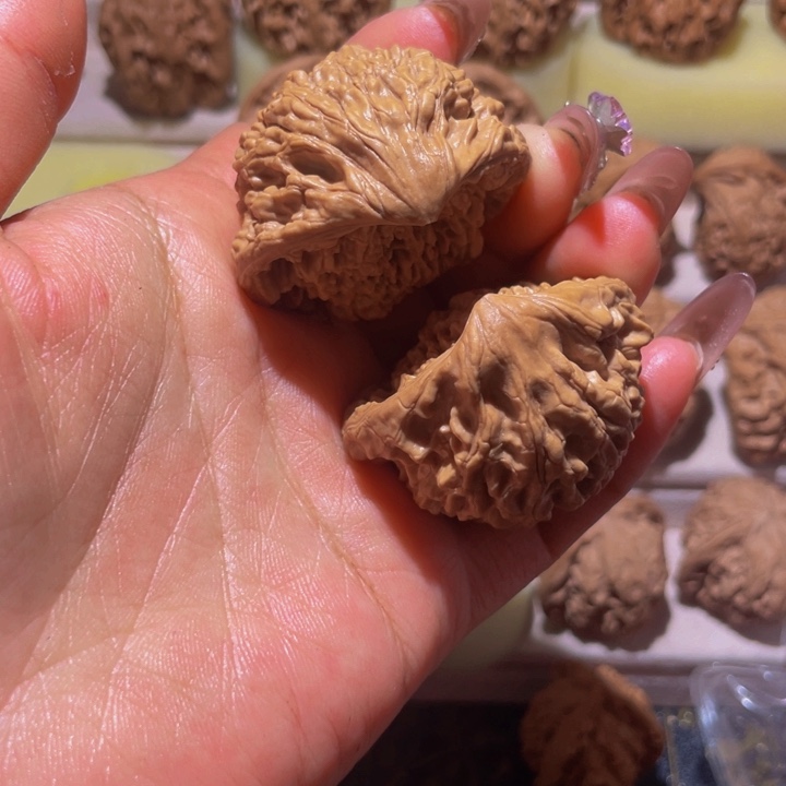【闪购商品】文玩核桃吊坠好*好蛇头