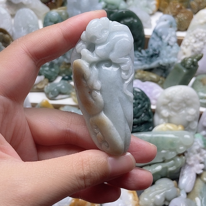 翡翠未镶嵌颈饰翡翠