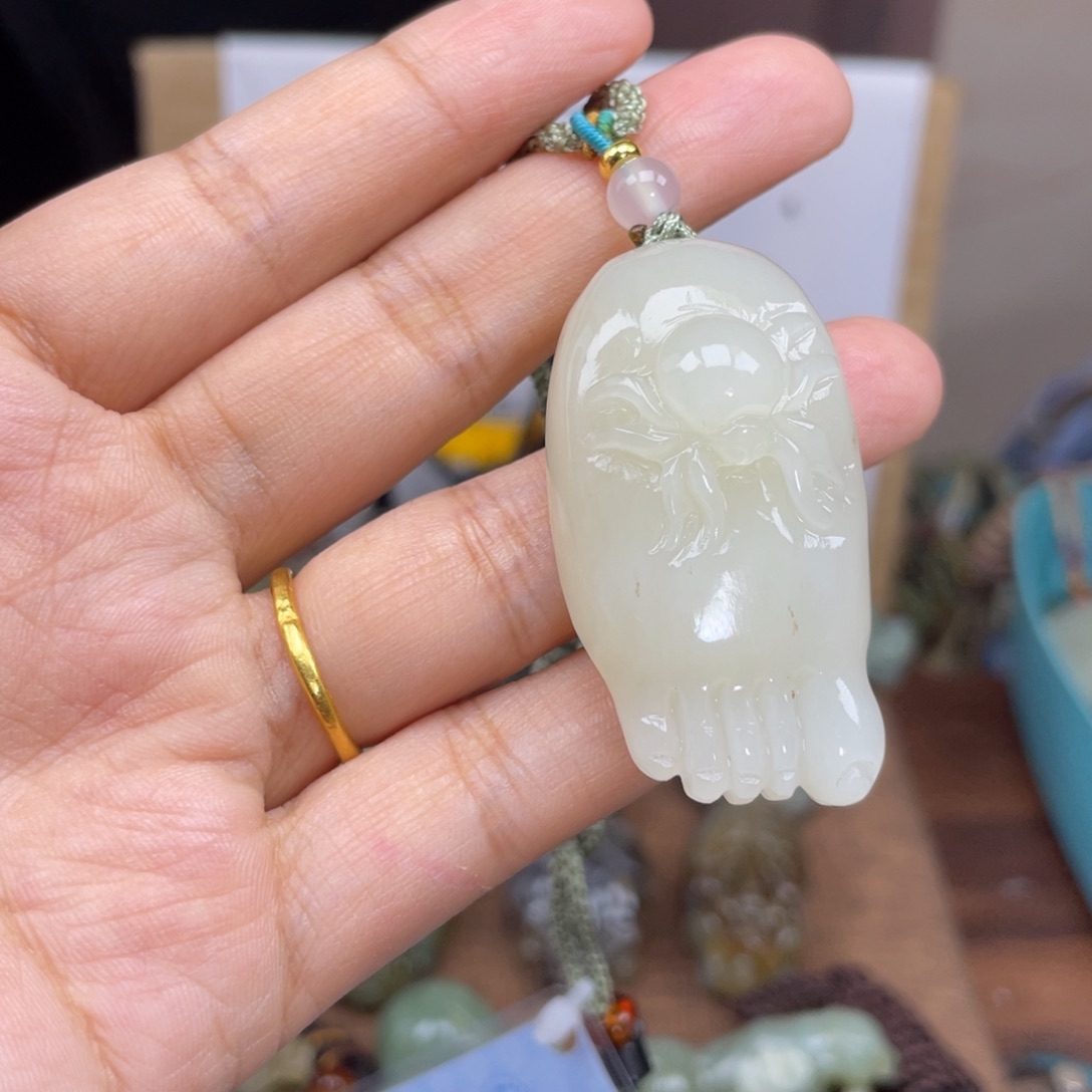 和田玉颈饰未镶嵌