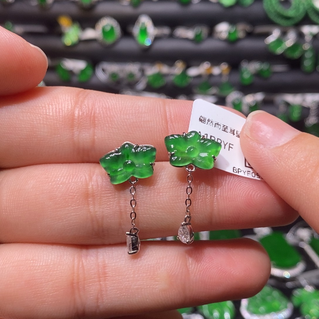 翡翠耳饰银S925镶嵌天然翡翠
