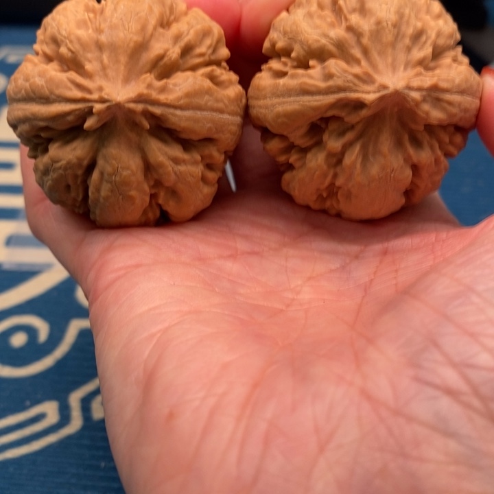 k***g文玩核桃吊坠文雅密度文玩核桃