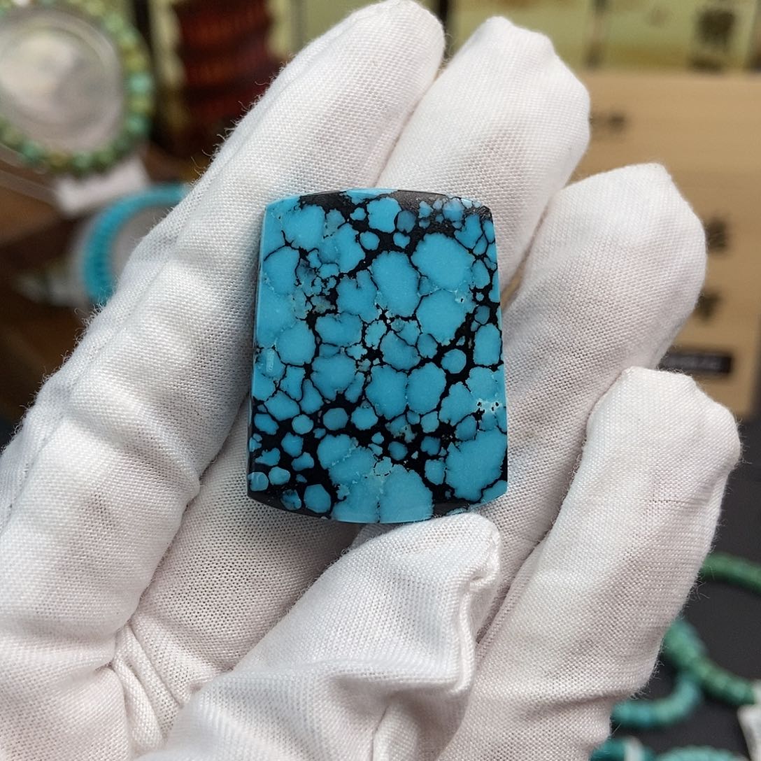 绿松石雕刻未镶嵌