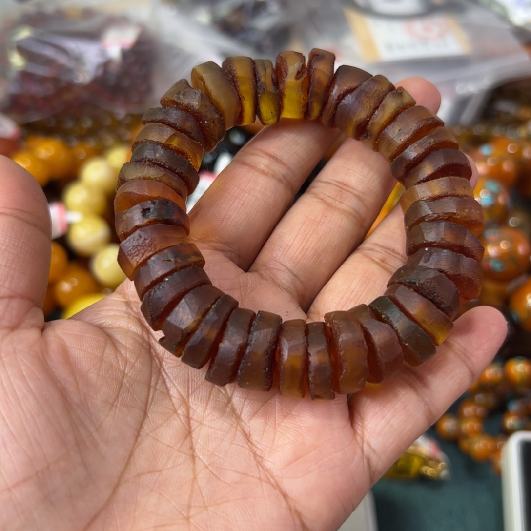 未镶嵌琥珀珠宝奇石950