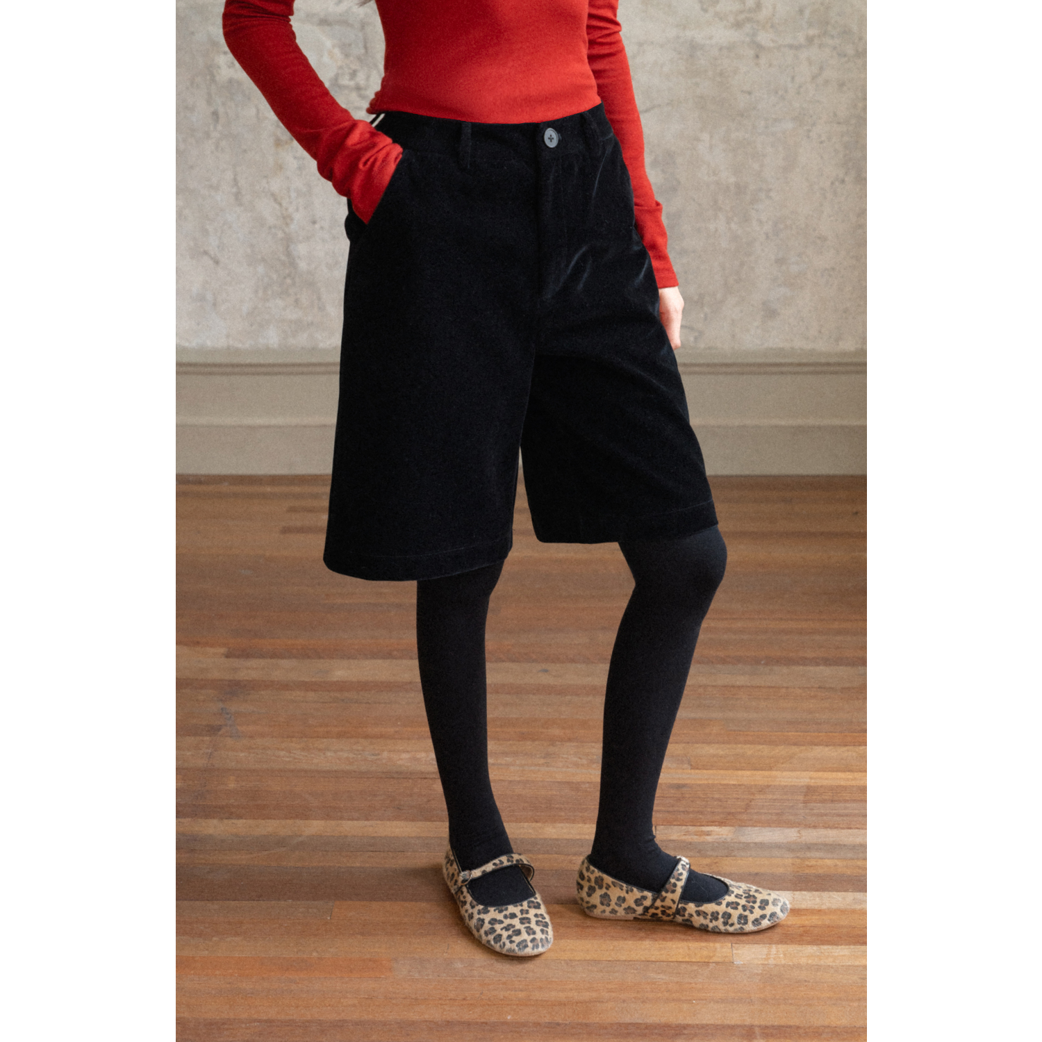 EGGKA 高腰复古丝绒直筒休闲裤简约高级宽松阔腿中裤 E25D50466BK