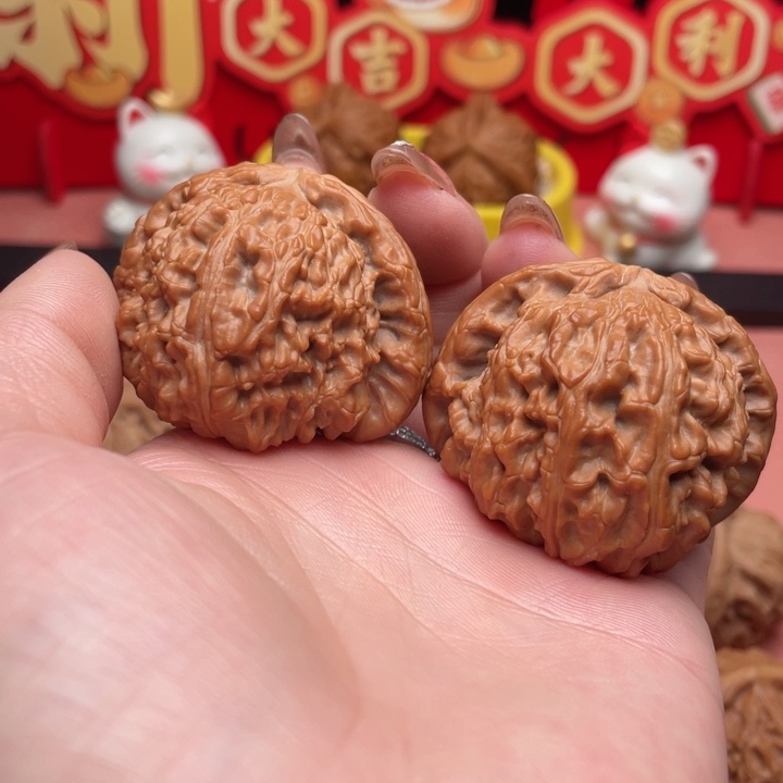 文玩核桃吊坠010白狮子全品45