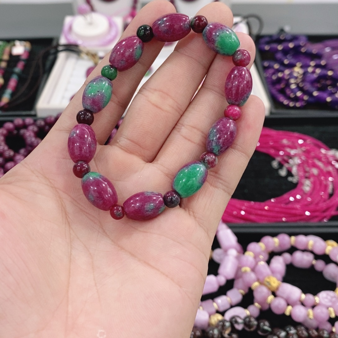 红宝石手串未镶嵌