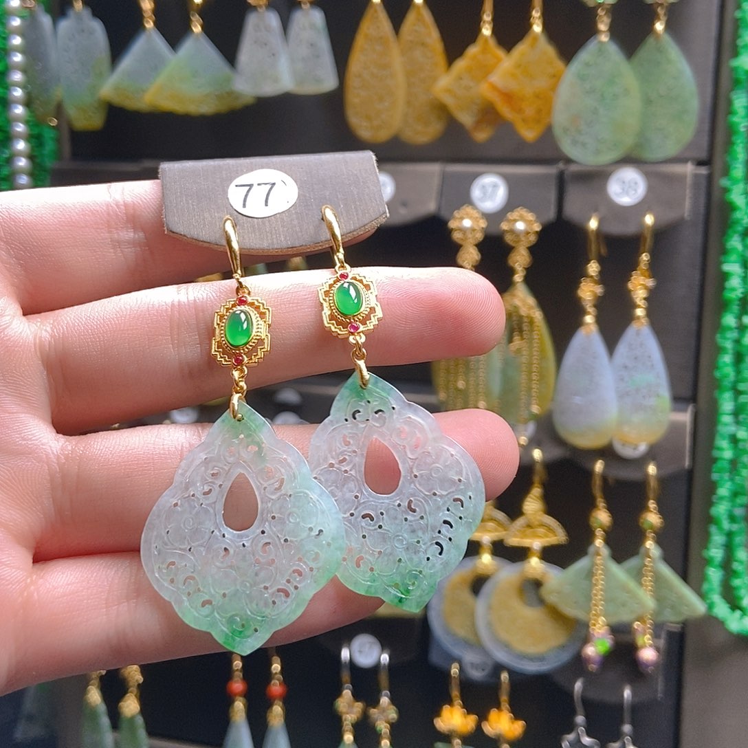 翡翠未镶嵌耳饰翡翠