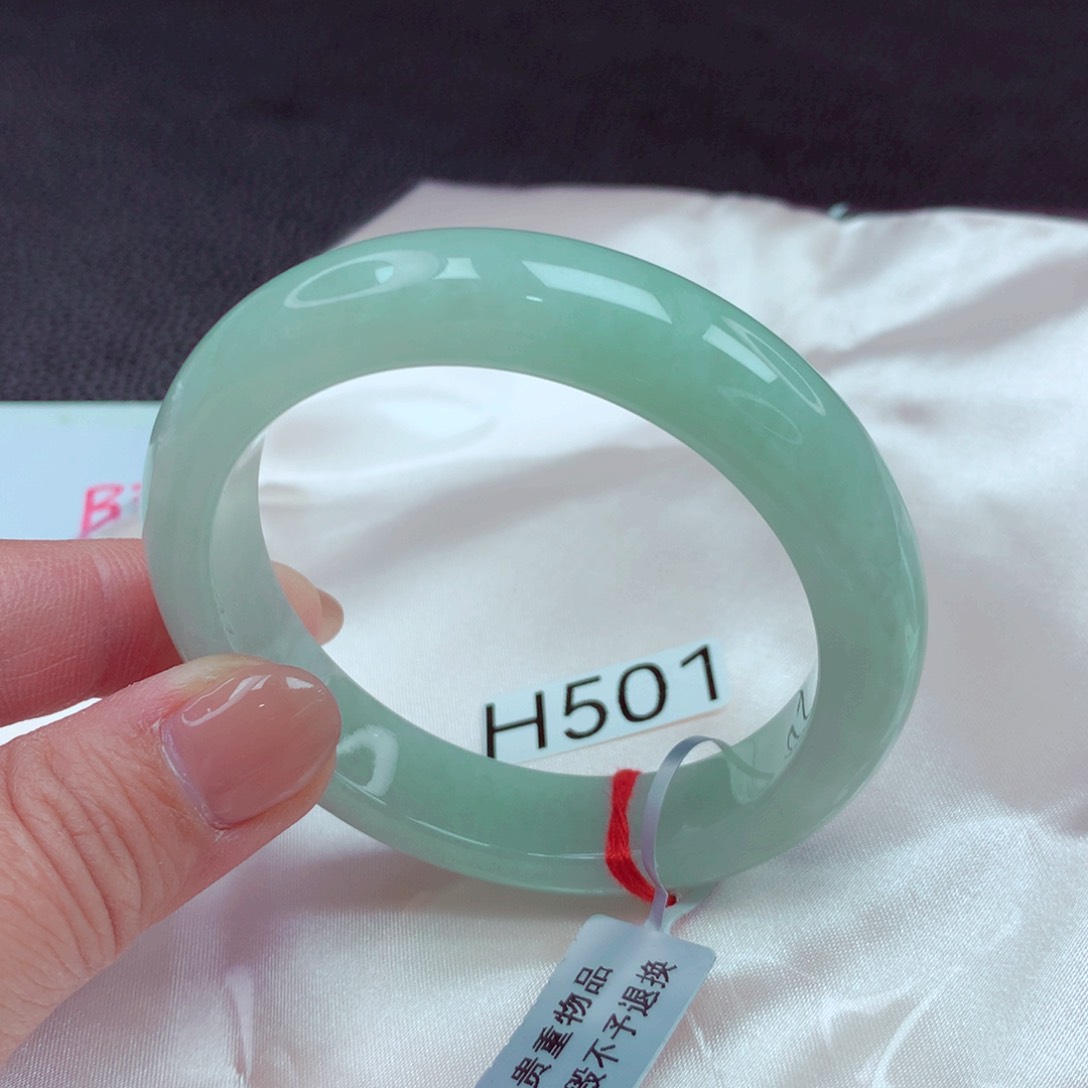 翡翠手镯未镶嵌手镯88