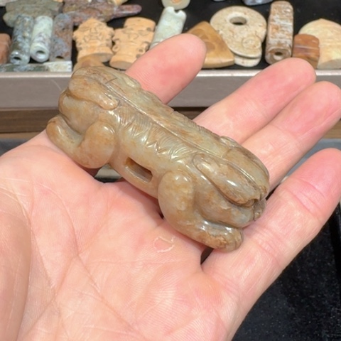 和田玉（青玉）车挂未镶嵌