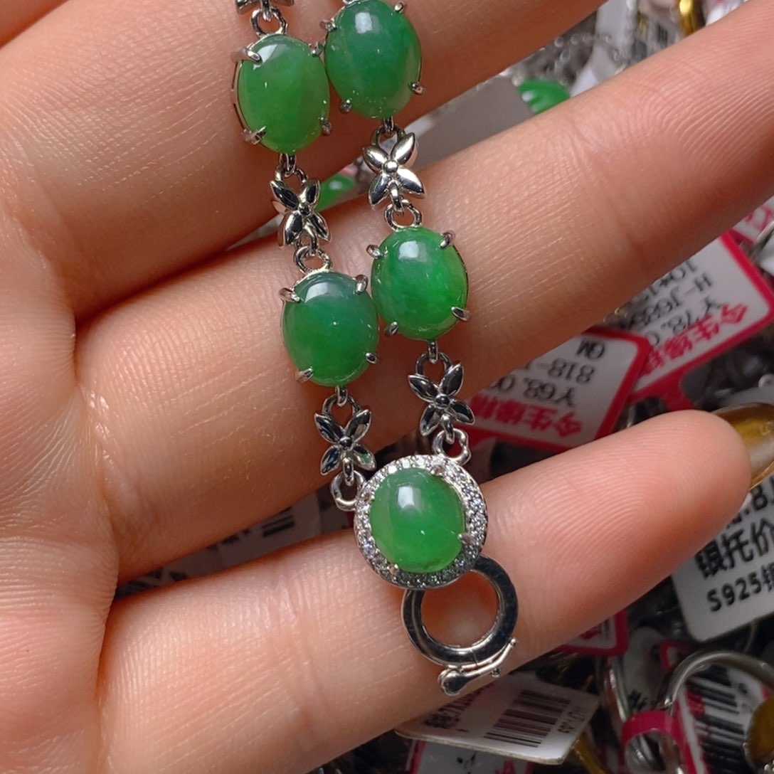 银S925镶嵌戒指翡翠百内无证书