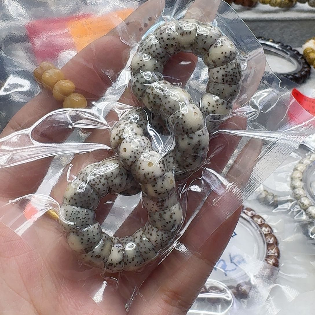 手串龙脊菩提14殿堂卡姿兰大眼睛星月菩提猪大肠10单圈