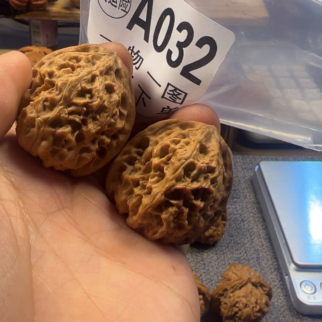 吊坠桃核文玩核桃