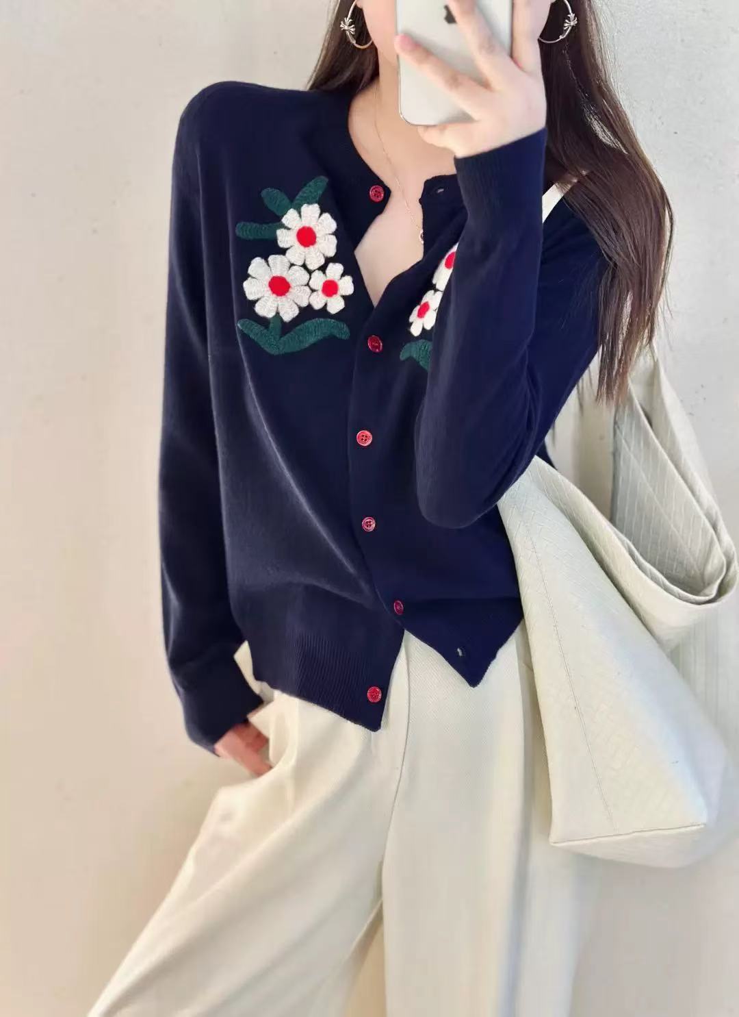  香煜深圳南油香煜100羊毛花开富贵羊毛厚款开衫 1088