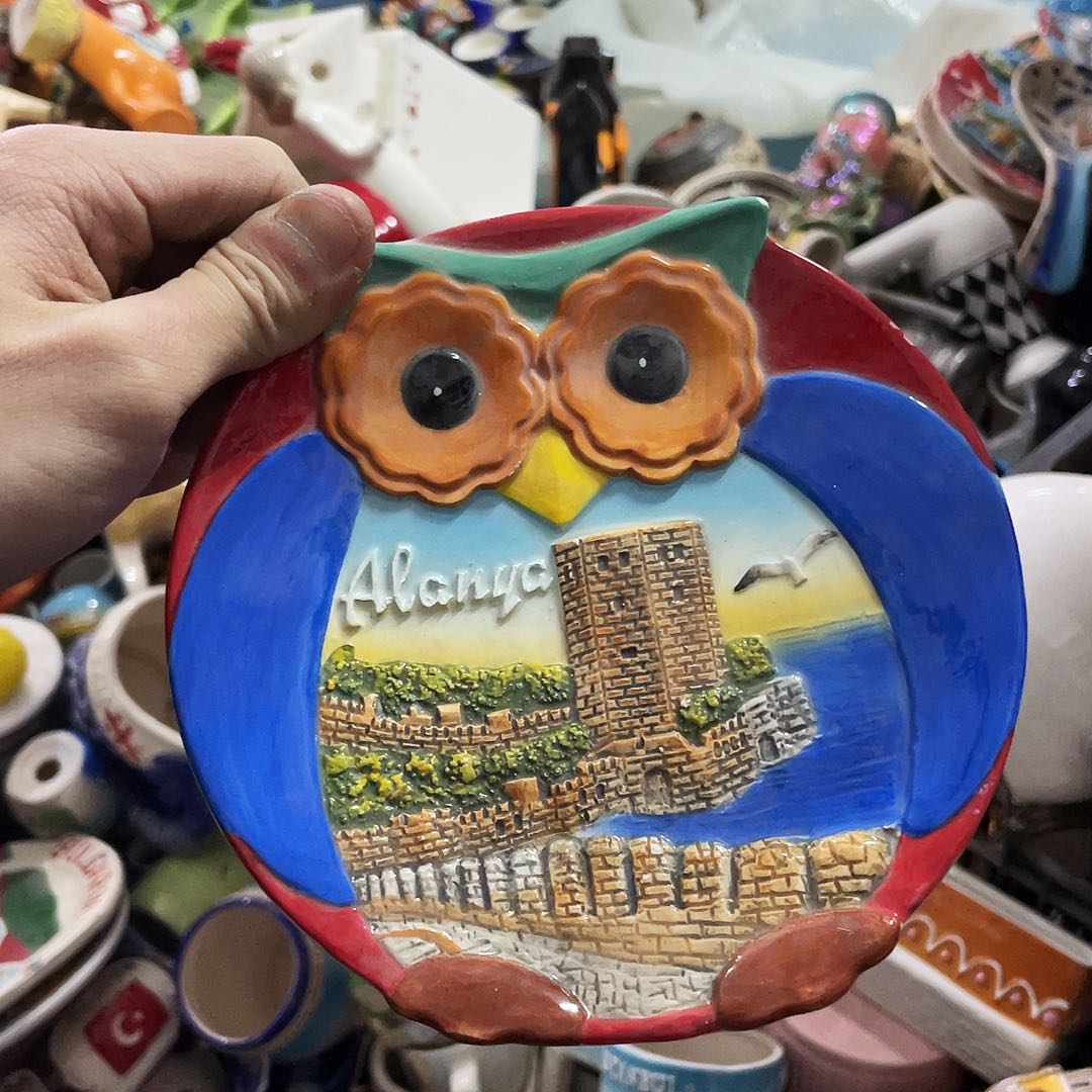 摆件   磕碰。封釉。