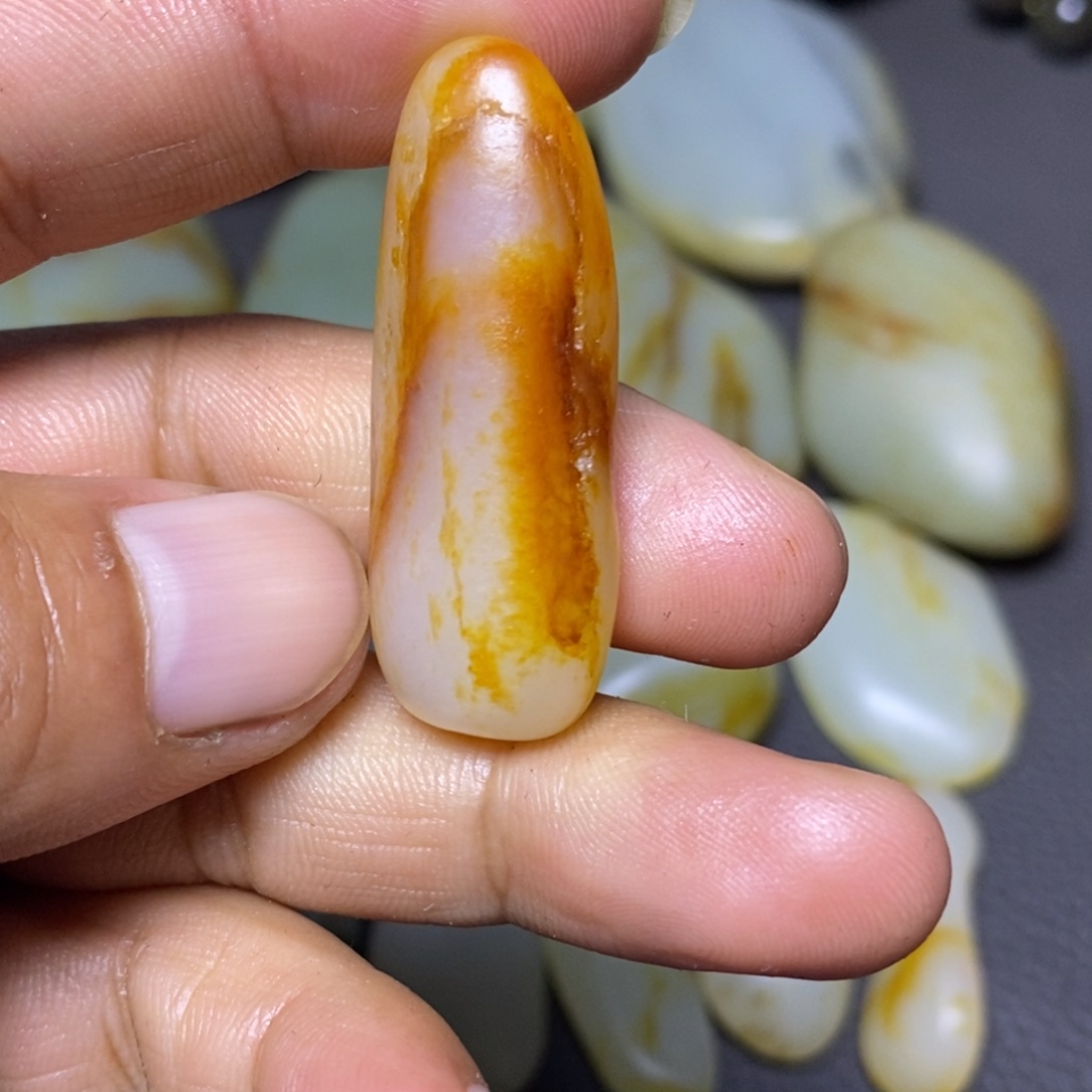 和田玉（糖玉）未镶嵌挂件