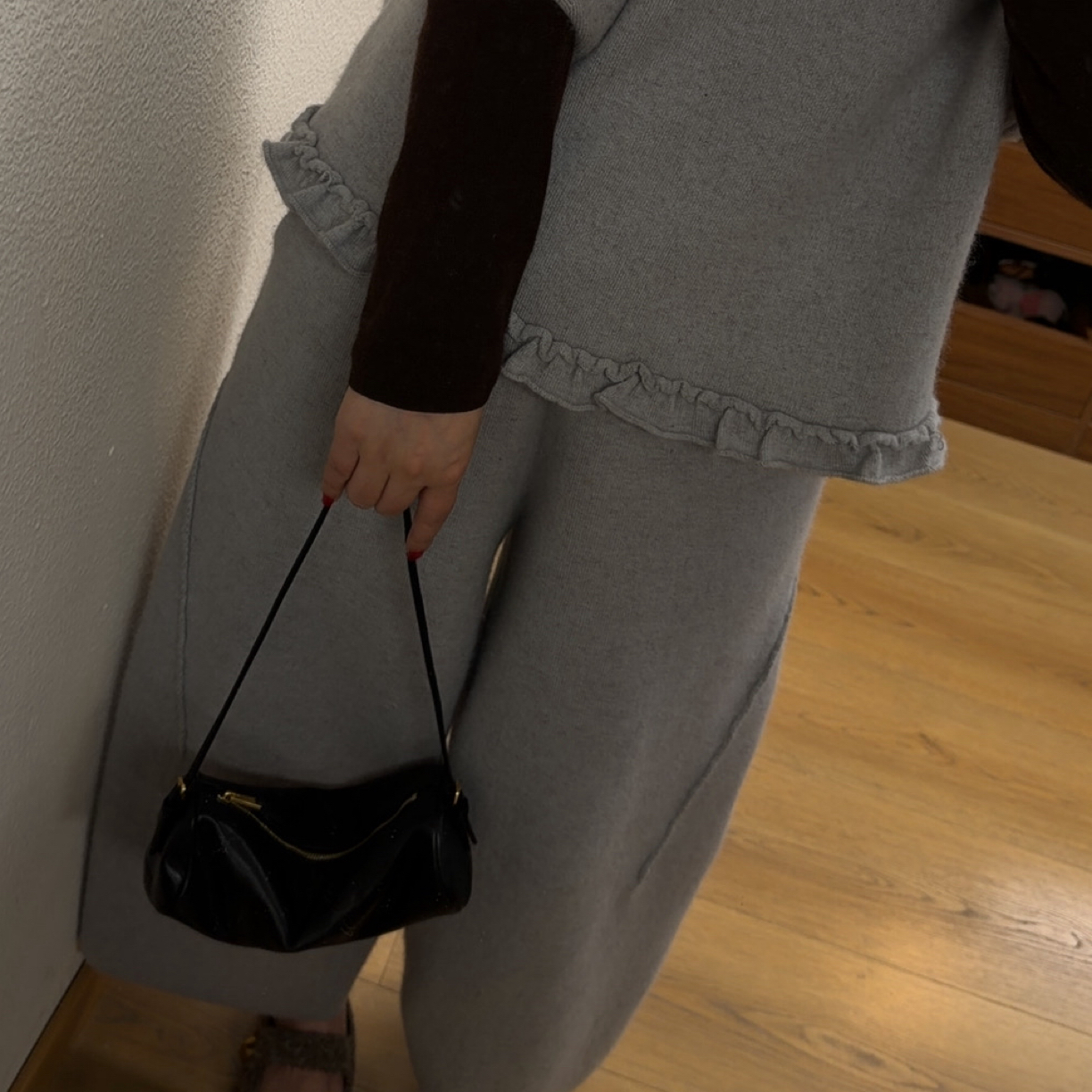 Jingjing  【铅笔包】老钱风极简 羊皮 腋下斜挎 松弛感女包