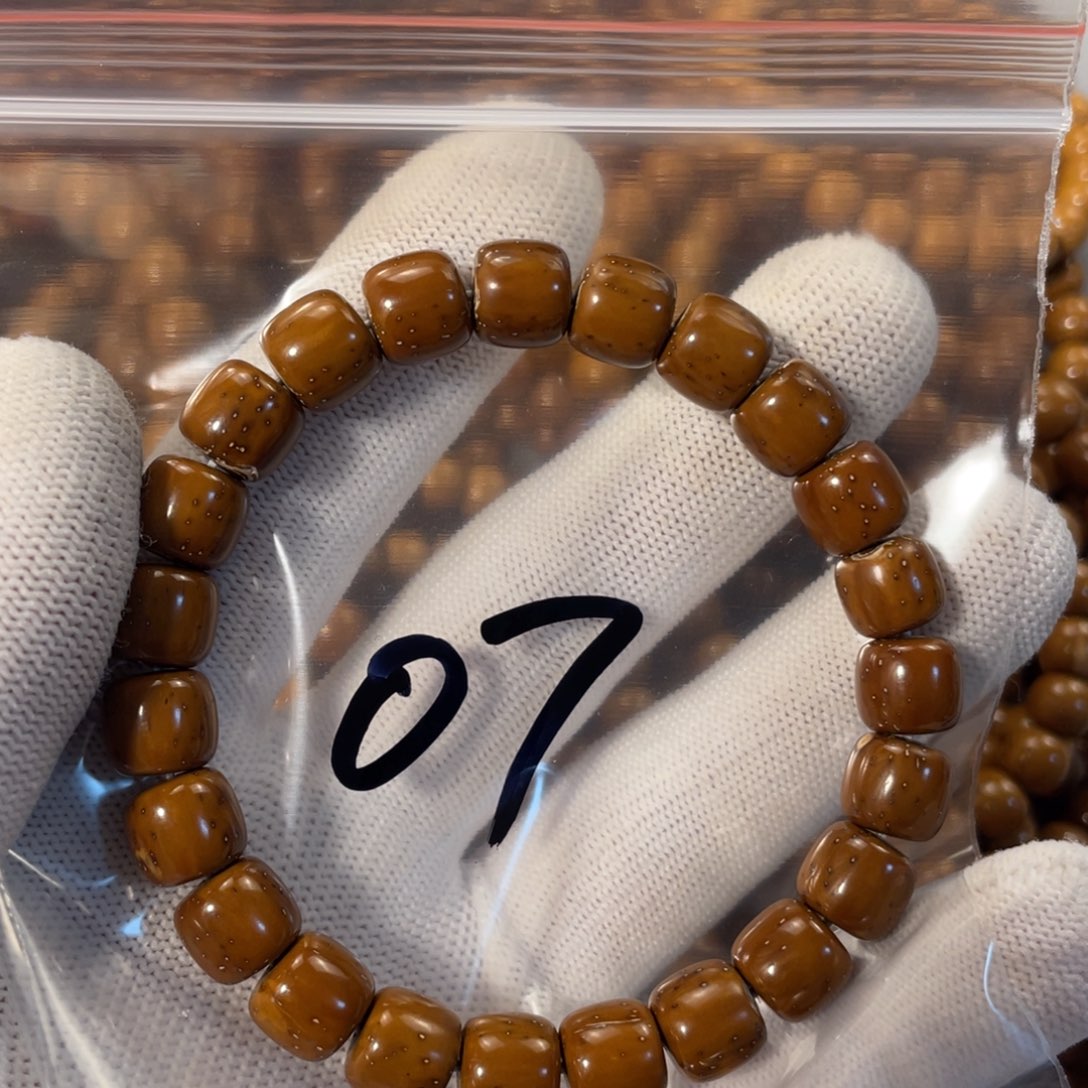 k***星手串紫金鼠9.8实心老型07