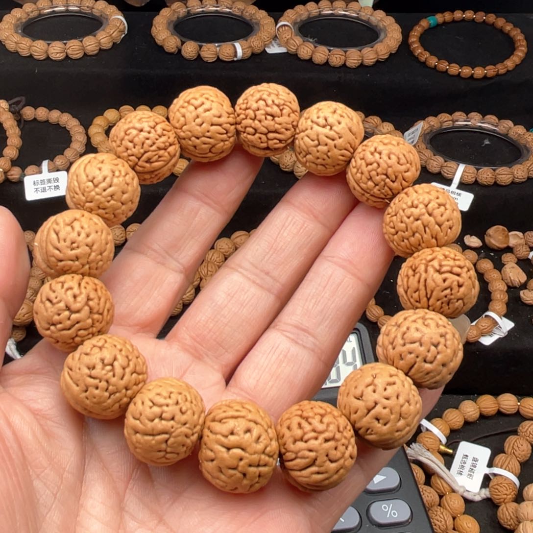 吊坠桃核成*111111111