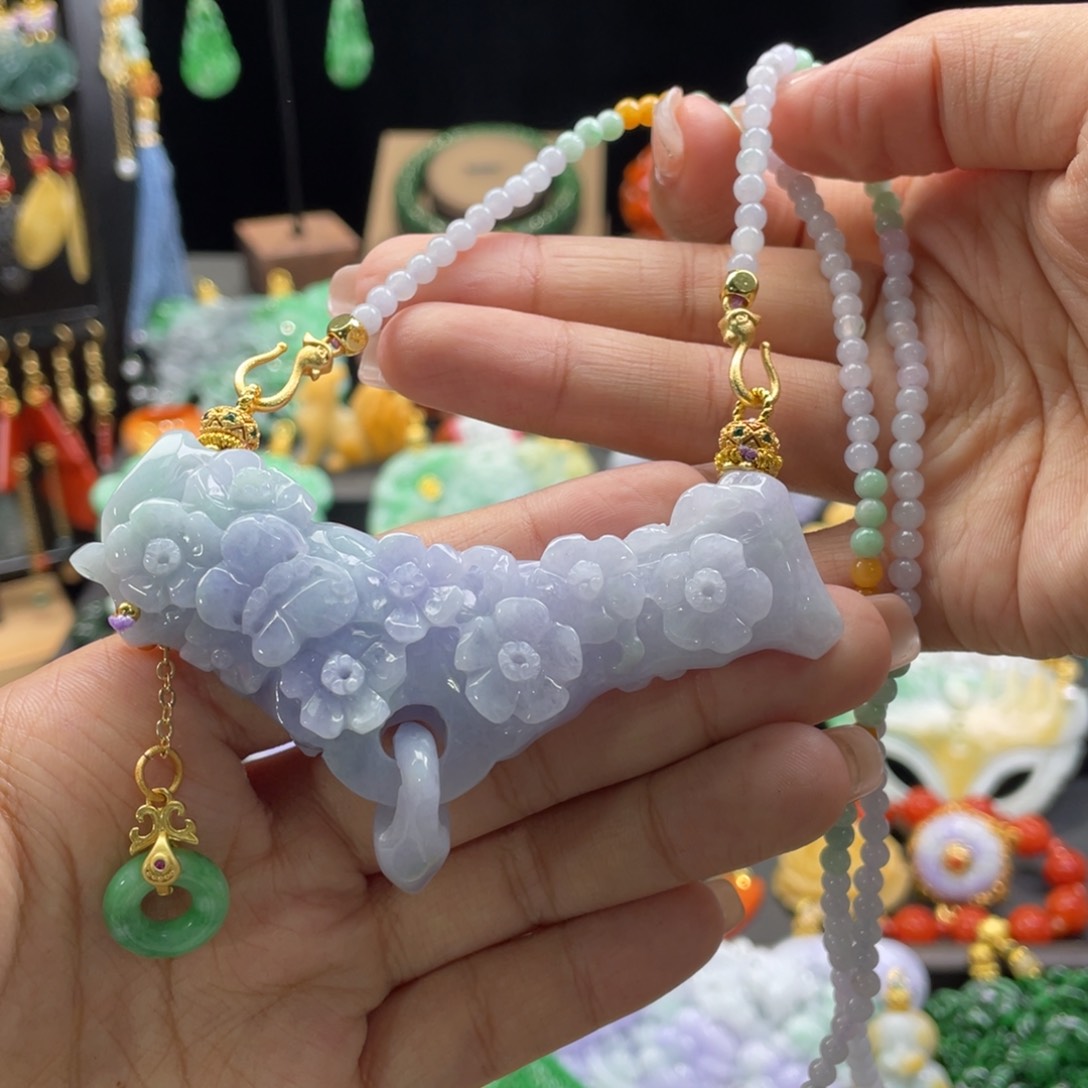 翡翠颈饰未镶嵌代编织