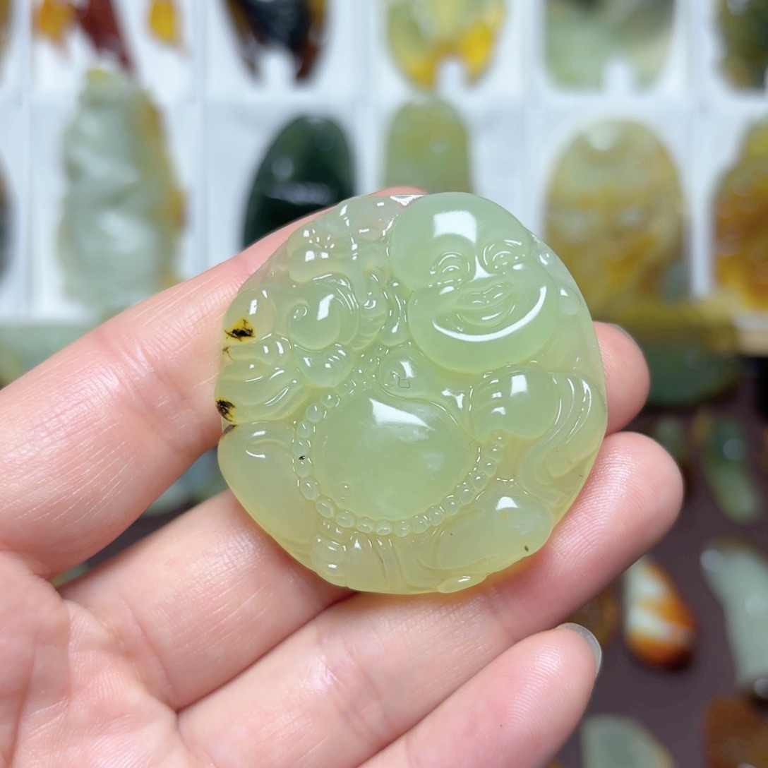 蛇纹石玉吊坠(不含链)未镶嵌