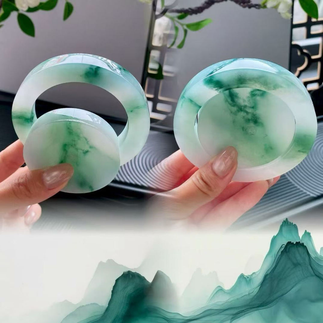 翠艳娇媚冰阳绿飘花起胶的翡翠手镯