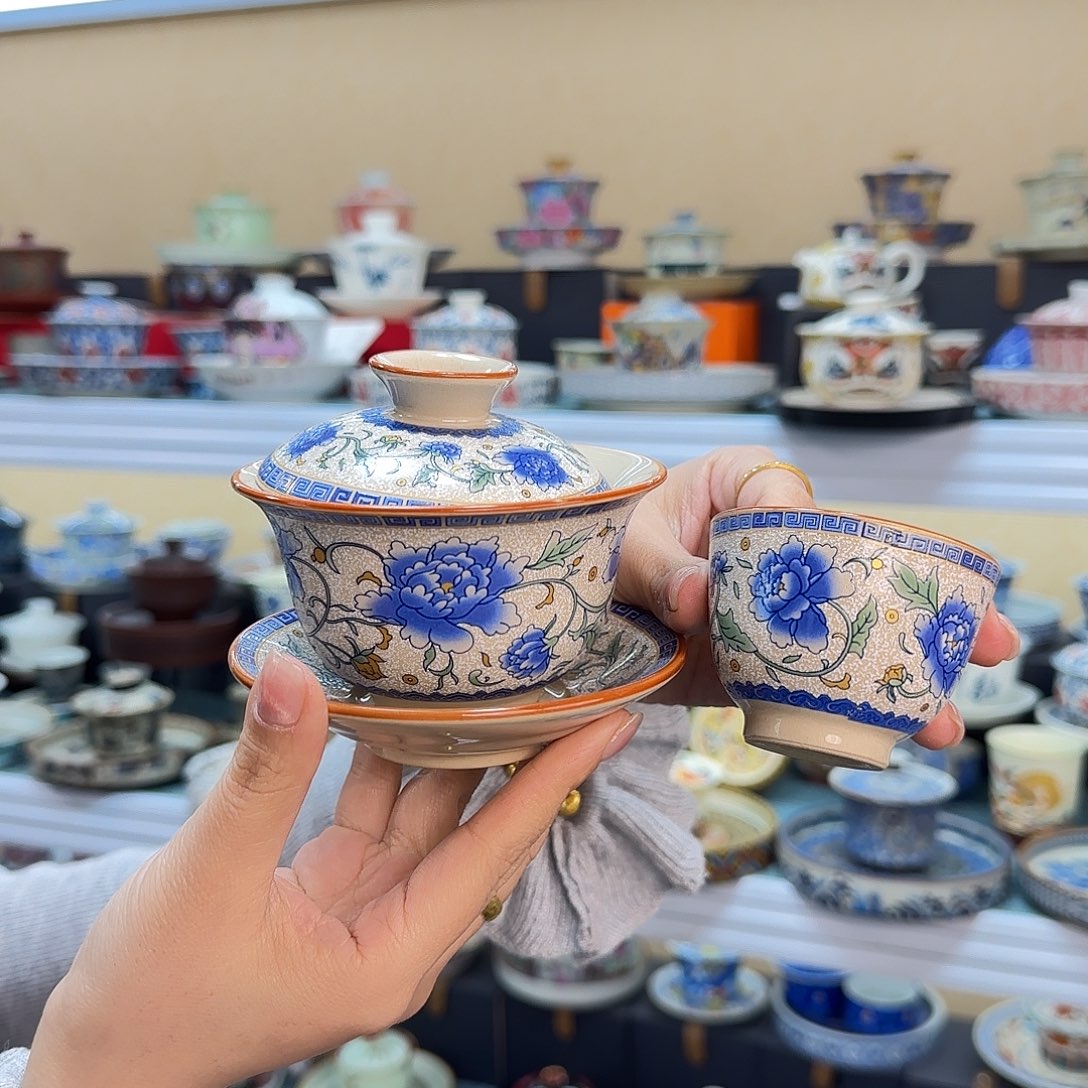 我们都在努力的生活呀