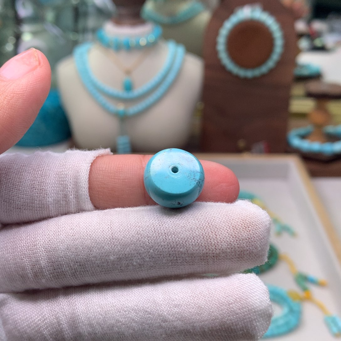 绿松石配饰未镶嵌