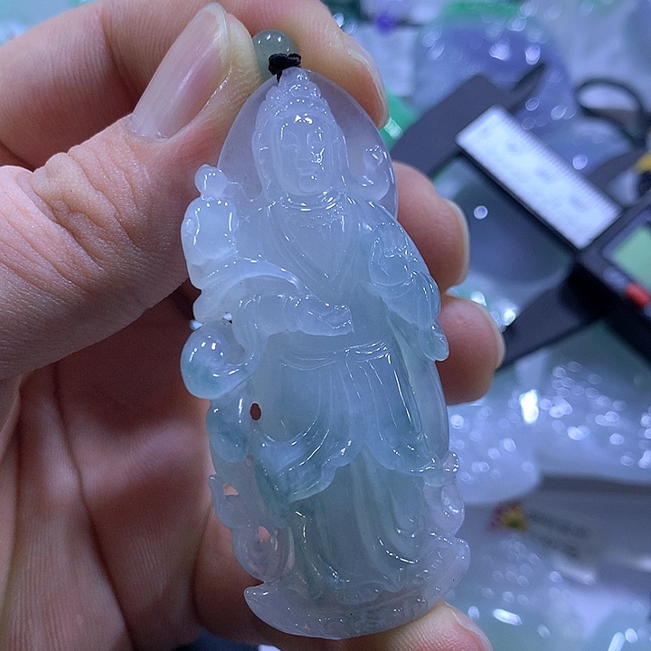 颈饰未镶嵌翡翠天然翡翠A货吊坠