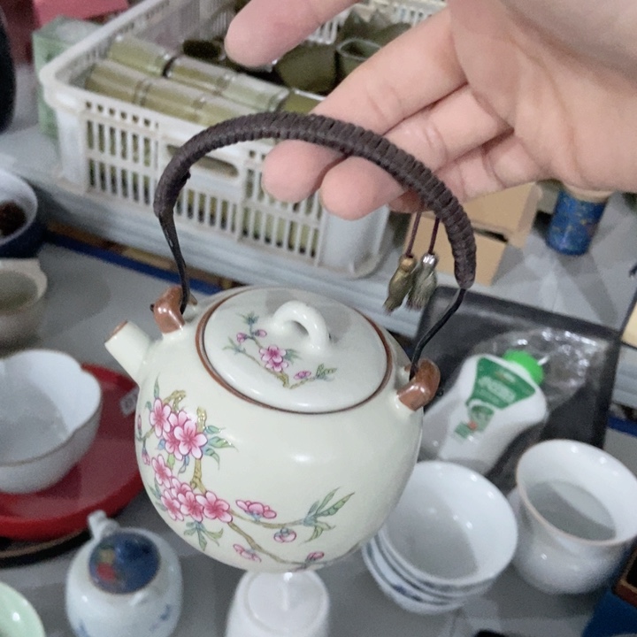 茶具微瑕，介意勿拍