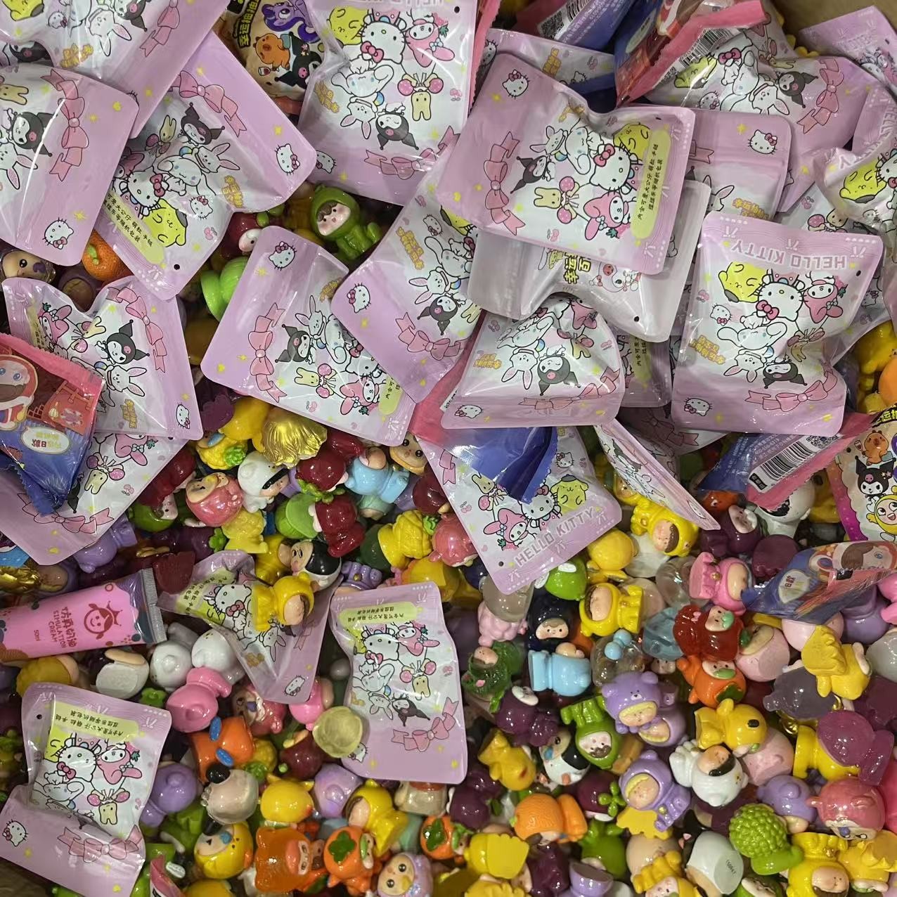 混款萌粒公仔手办小公仔迷你摆件可爱潮玩