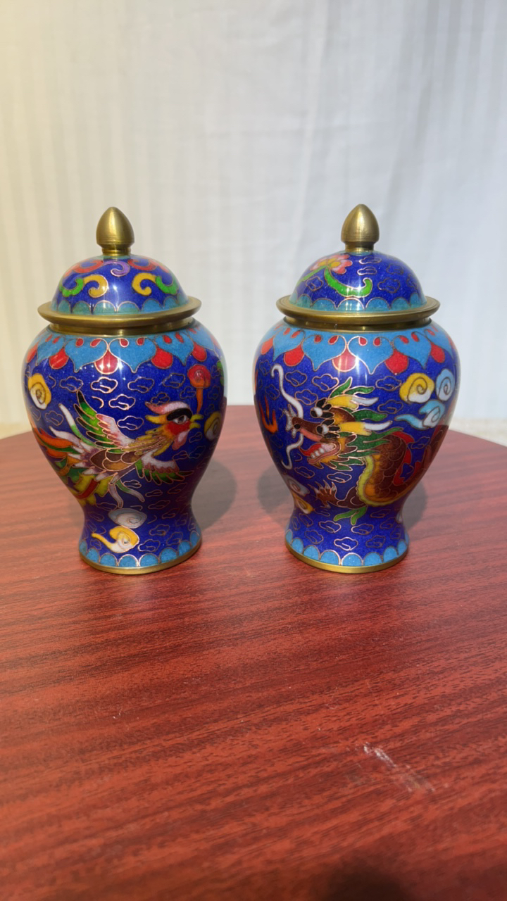 景泰蓝小将军罐一对，15公分高