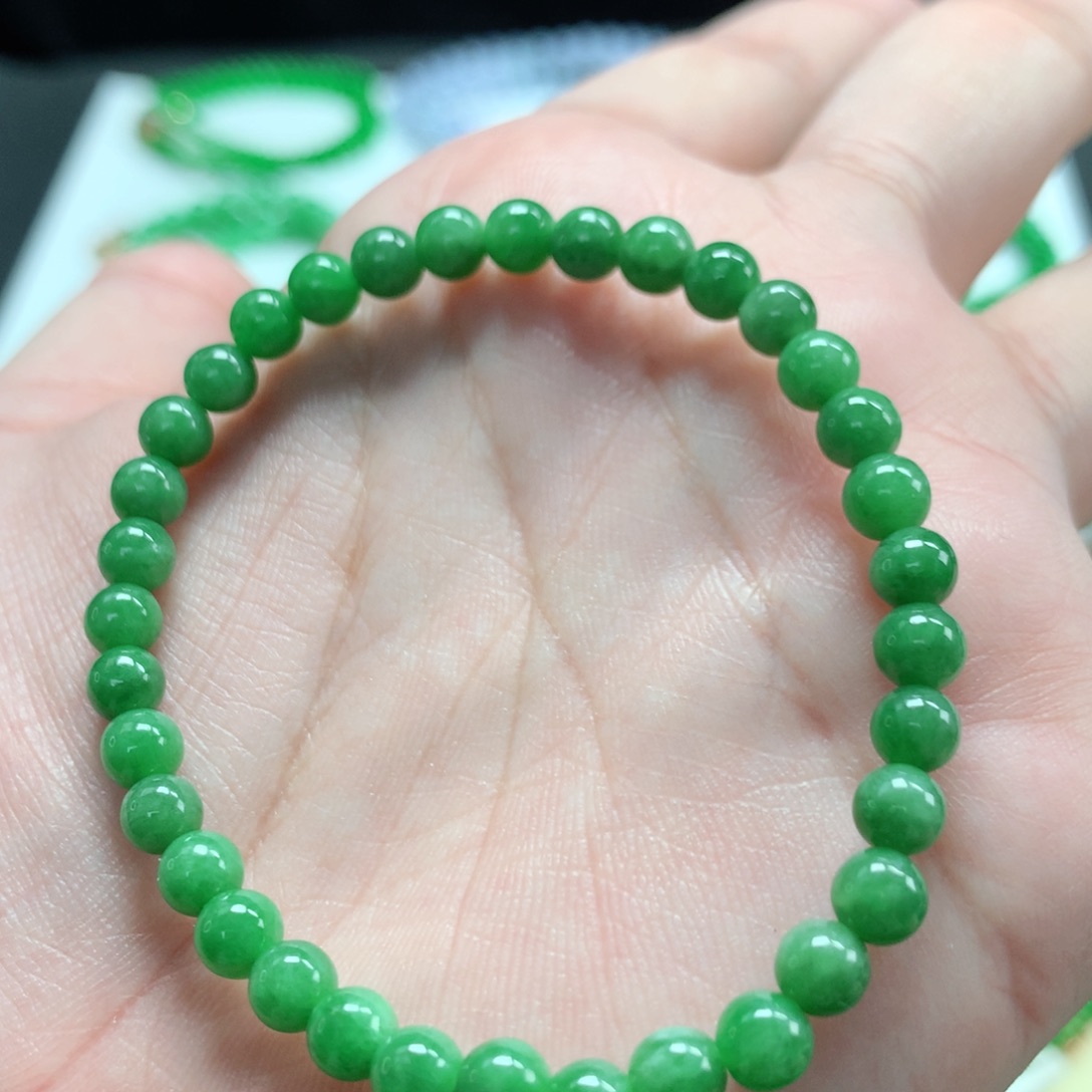 翡翠未镶嵌手链翡翠