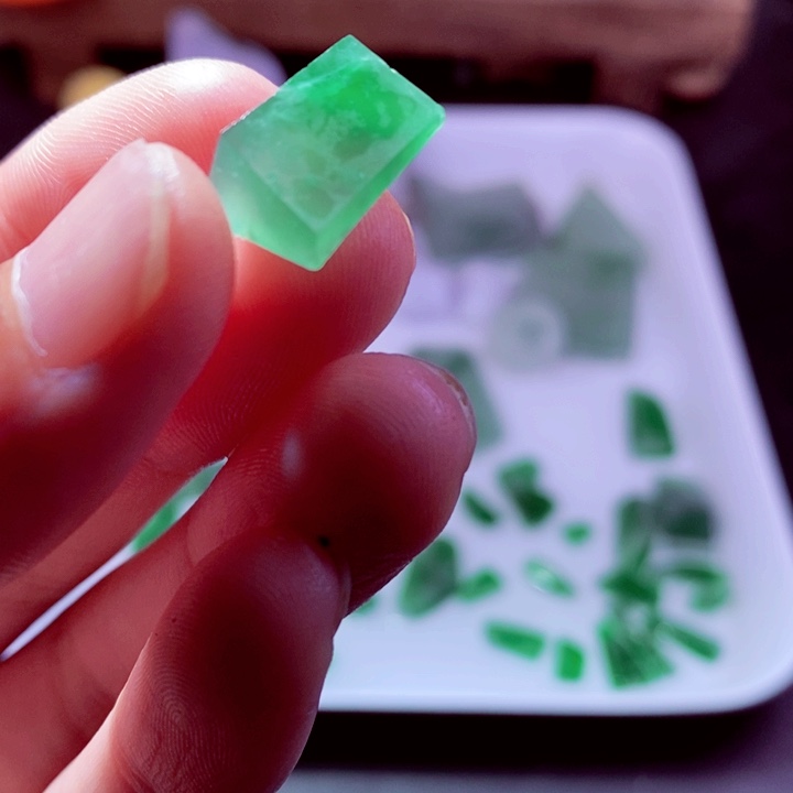 定制翡翠未镶嵌材料